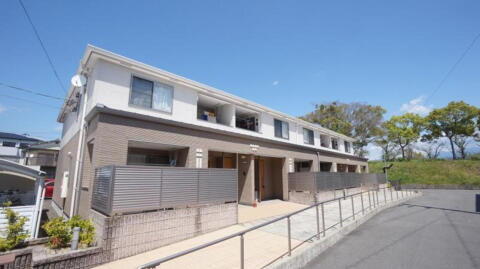 愛媛県東温市横河原 賃貸アパート