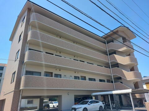 愛媛県松山市和泉北４丁目 賃貸マンション