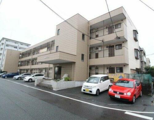 権藤ビル 3階建
