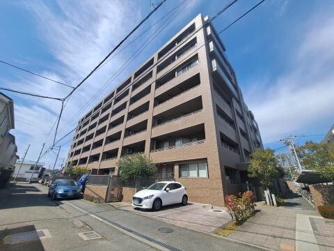 愛媛県松山市上市１丁目 賃貸マンション