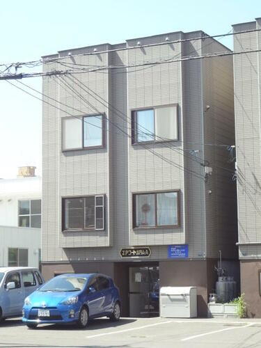 北海道札幌市中央区北七条西２０丁目 3階建 築25年2ヶ月