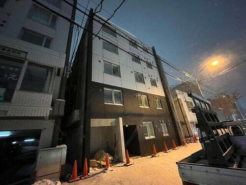 北海道札幌市豊平区豊平四条１０丁目 築2年11ヶ月 5階建