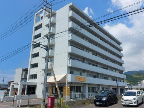 愛媛県東温市志津川 賃貸マンション