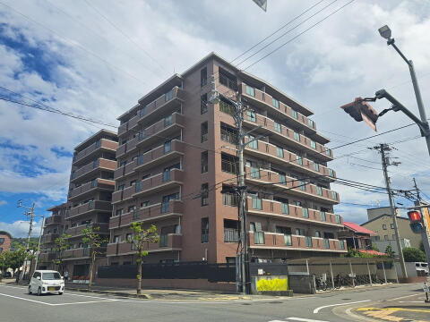 愛媛県松山市岩崎町２丁目 賃貸マンション