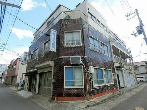 真砂苑 3階建