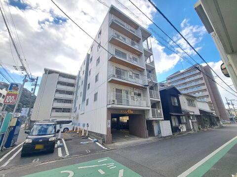 愛媛県松山市高砂町１丁目 賃貸マンション