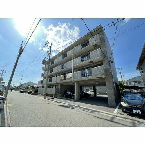 グリーンヒル岡弥 4階建