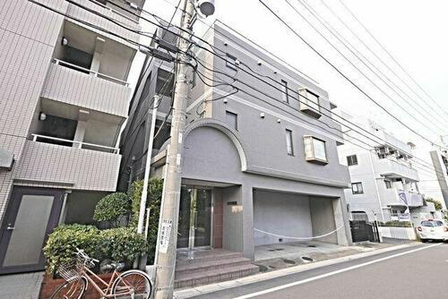 アパートメントカヤ中原 3階建