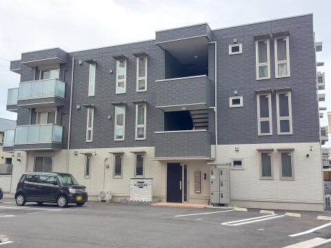 愛媛県松山市南町１丁目 賃貸アパート