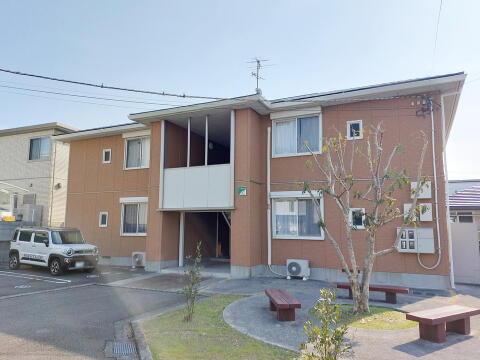 愛媛県松山市北井門３丁目 賃貸アパート