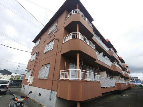 静岡県浜松市中央区曳馬３丁目 3階建