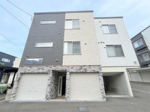 北海道札幌市西区宮の沢一条５丁目 築12年9ヶ月 3階建