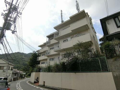 シャロン長田 3階建