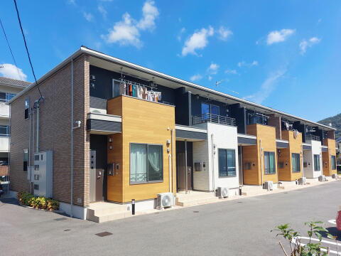 愛媛県松山市畑寺１丁目 賃貸アパート