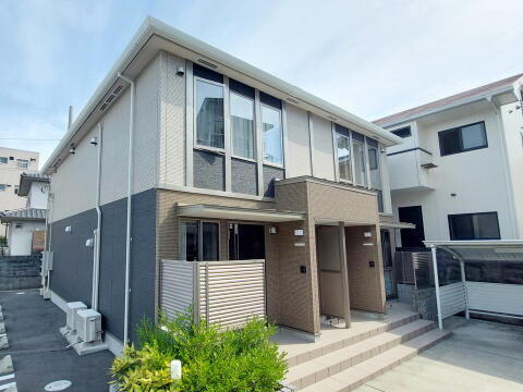 愛媛県松山市紅葉町 賃貸アパート