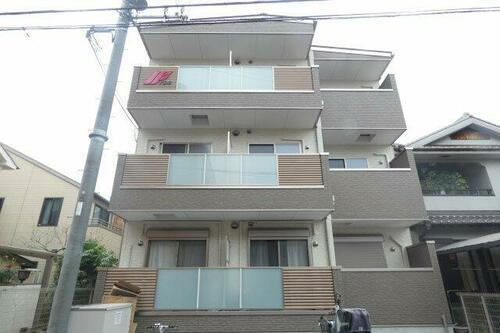 Ｉ　ｍａｉｓｏｎ　Ｌｉｅｒｒｅ 3階建