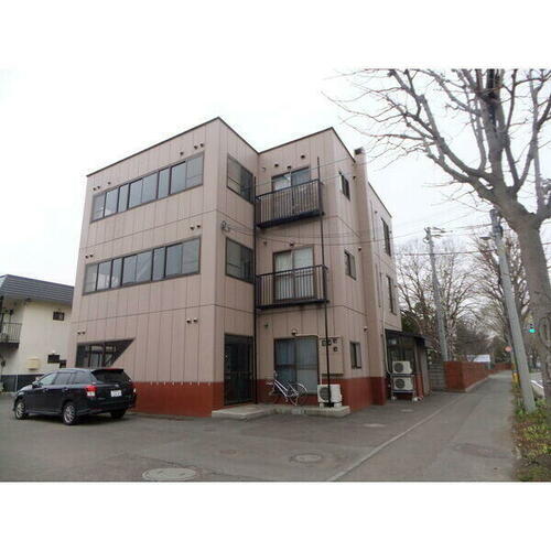 清水マンション 3階建