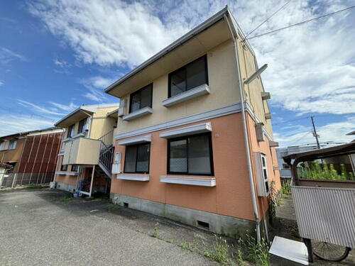 メゾン松本Ｃ棟 2階建