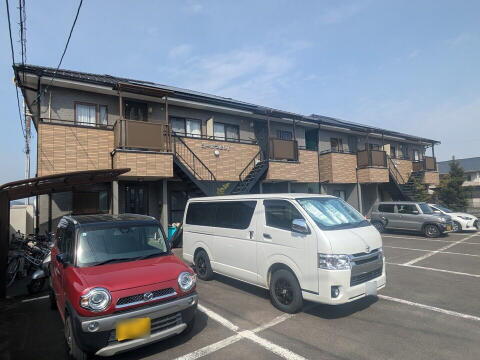 愛媛県松山市津吉町 賃貸アパート