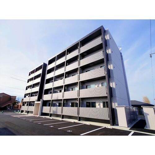 長野県塩尻市大字広丘吉田 築6年10ヶ月 5階建