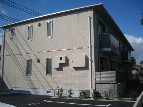 シャーメゾン仁豊野２ 2階建
