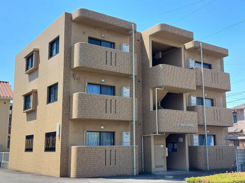 愛媛県東温市田窪 賃貸マンション