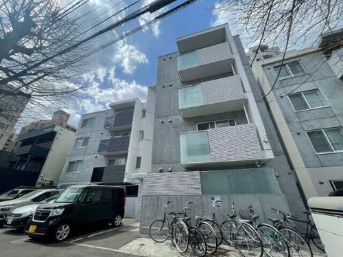 北海道札幌市中央区南四条西２０丁目 4階建 築4年5ヶ月