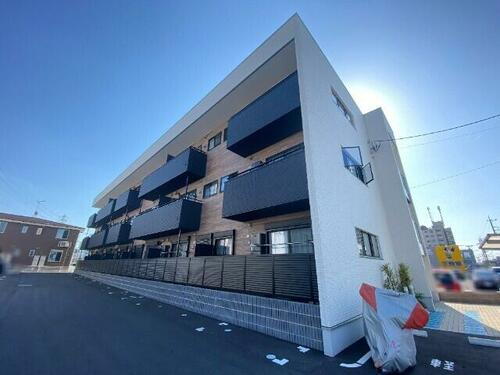 愛知県岡崎市大樹寺１丁目 3階建 築3年4ヶ月