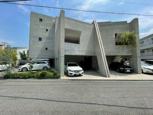 ＡＲＫ－Ｔｓ 3階建