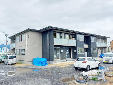 愛媛県東温市野田２丁目 賃貸アパート