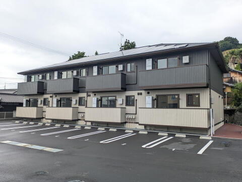愛媛県松山市吉藤５丁目 賃貸アパート