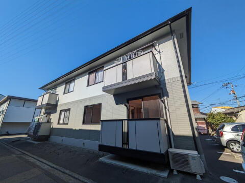 愛媛県松山市別府町 賃貸アパート