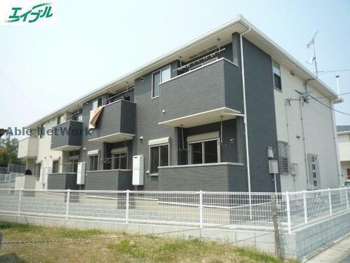 三重県津市栗真町屋町 2階建 築13年10ヶ月