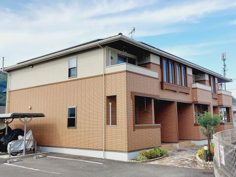 愛媛県伊予郡砥部町宮内 賃貸アパート