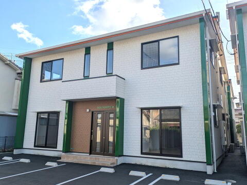 愛媛県松山市中須賀２丁目 賃貸アパート