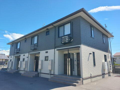 愛媛県伊予郡松前町大字北黒田 賃貸アパート