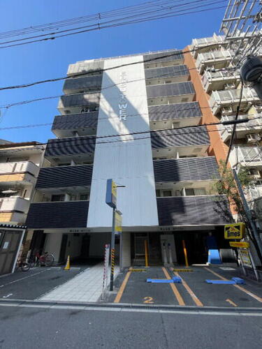 レフィナード恵美須 9階建