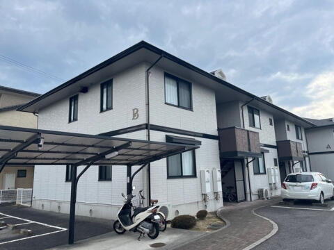 愛媛県松山市北井門３丁目 賃貸アパート