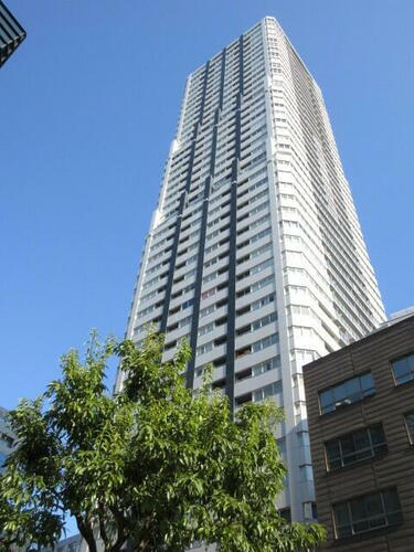 ディーグラフォート大阪Ｎ．Ｙ．タワーＨＩＧＯＢＡＳＨＩ 地上46階地下1階建