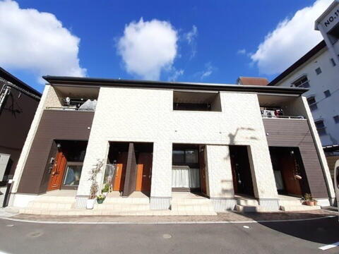 愛媛県松山市溝辺町 賃貸アパート