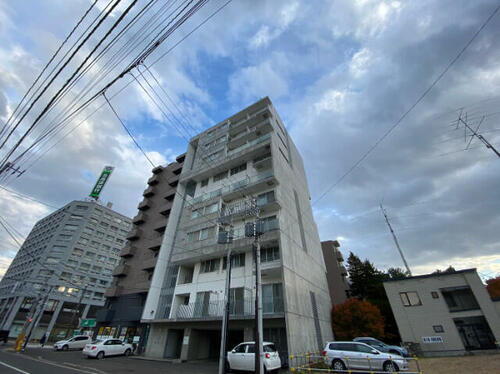 北海道札幌市中央区南十四条西７丁目 10階建 築20年2ヶ月