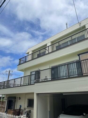 岡本マンション 3階建