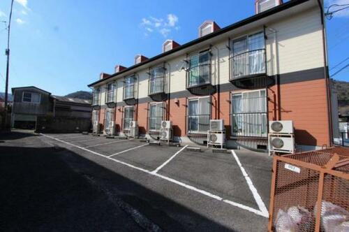 香川県高松市国分寺町新居 賃貸アパート