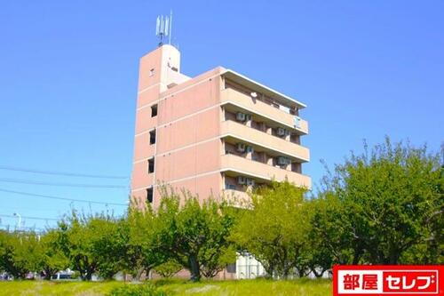 アピテ相川 6階建