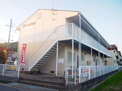 ドミール前田 2階建