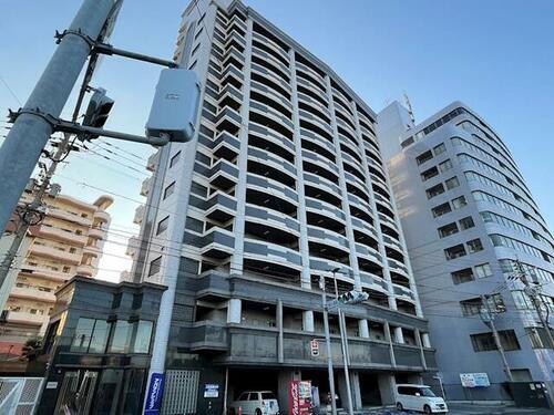 福岡県北九州市小倉北区弁天町 13階建