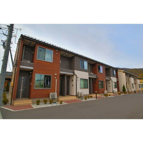 長野県松本市大字大村 2階建