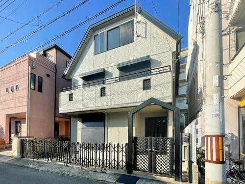 田中町３丁目貸家 3階建