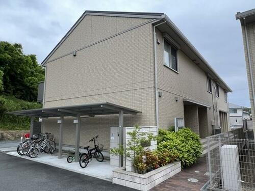 兵庫県三木市芝町 2階建