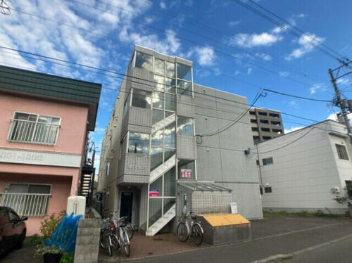 北海道札幌市中央区南四条西２３丁目 4階建 築35年6ヶ月